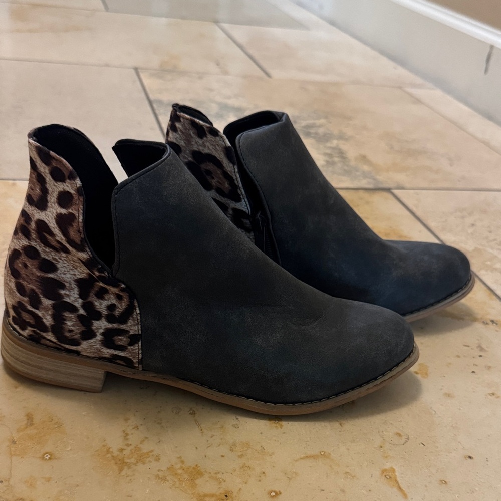 Leopard Print Ankle Boots - Black and Brown